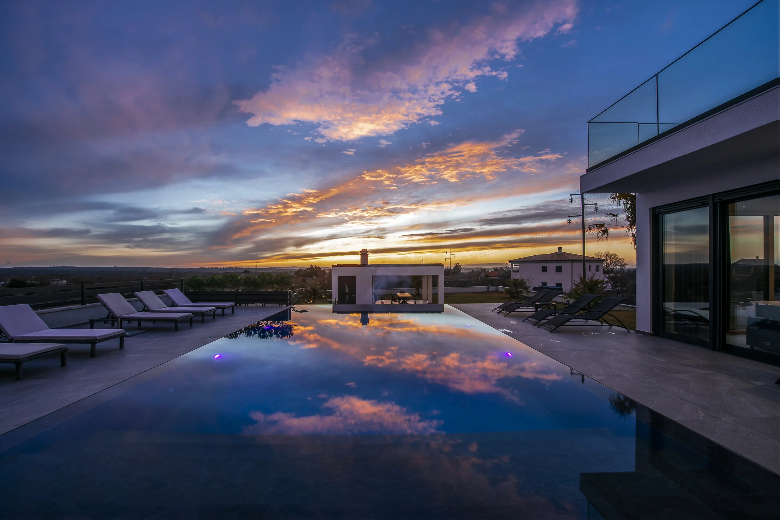 Villa Stressless exterior, pool and surroundings — photo 10
