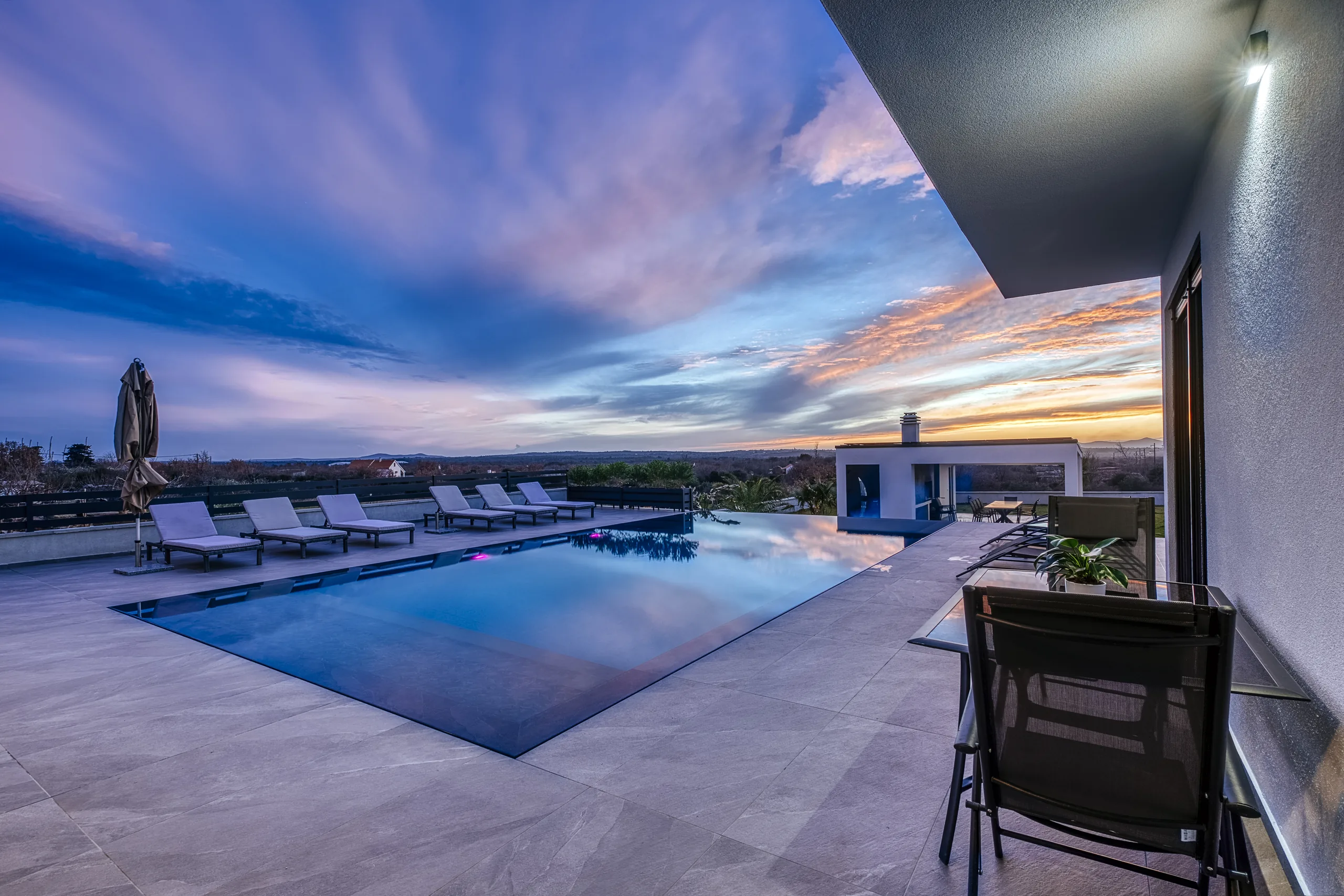 Villa Stressless exterior, pool and surroundings — photo 12
